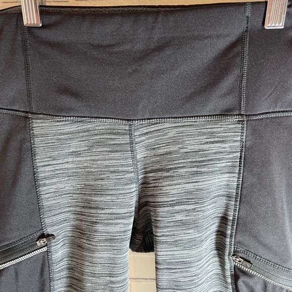 Athleta Ankle Zip Leggings Sz ST - Picture 11 of 11